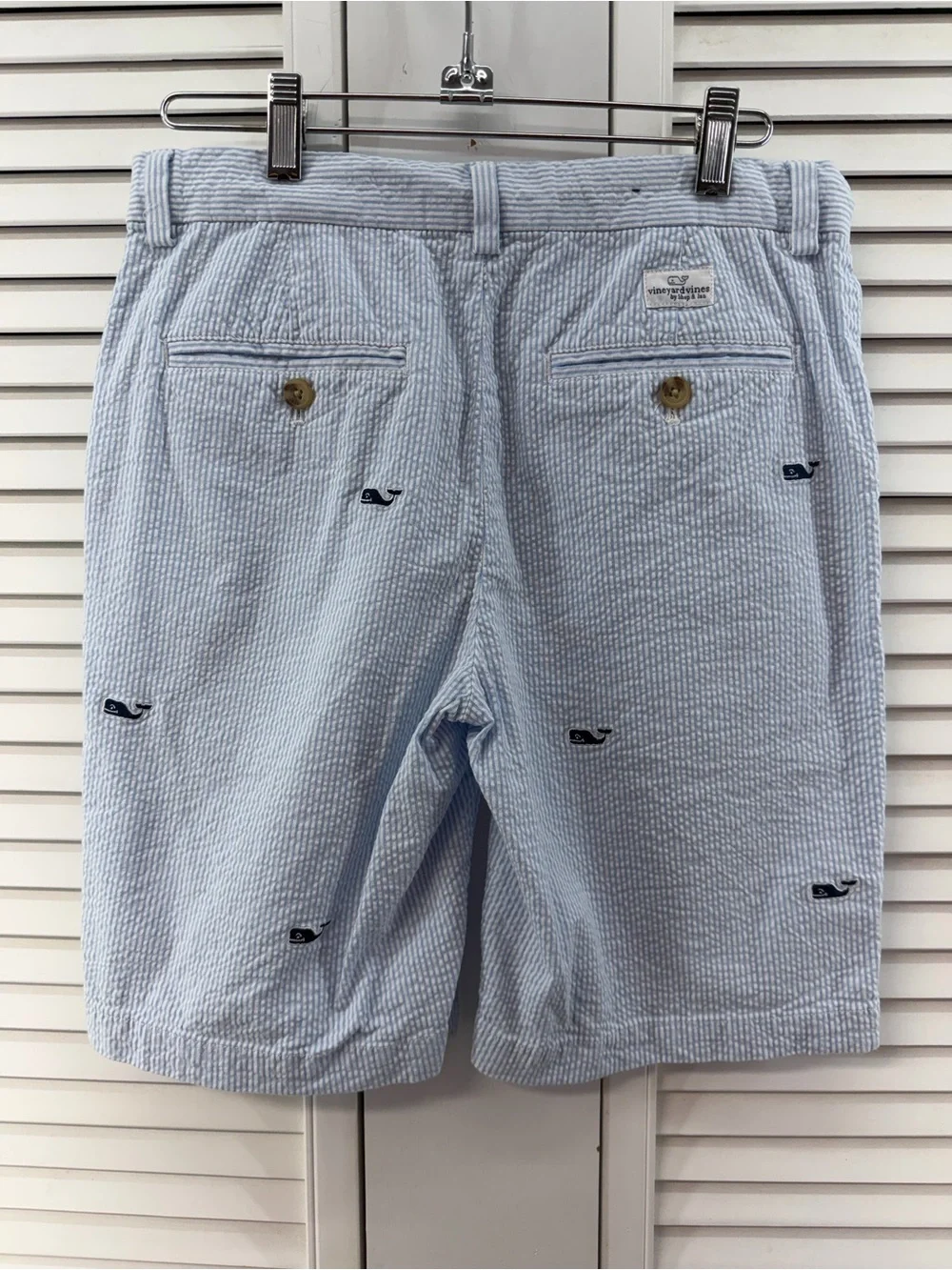 Vineyard vines boys size 14 Blue striped seersucker  Embroidered Whale Shorts